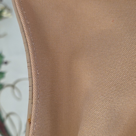 Saint Laurent Beige Top Handle Small Leather Muse Two Bag with Gold Accents - Picture 17 of 17